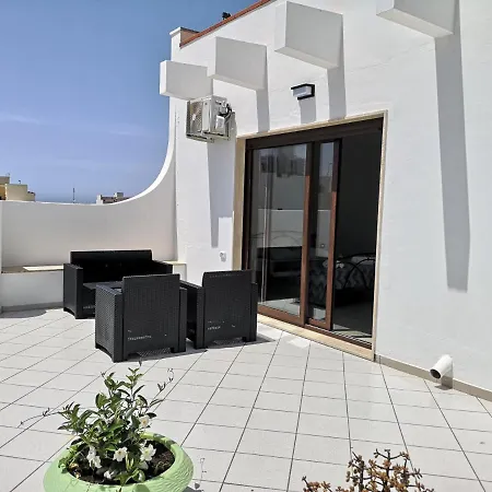 Tra Scirocco E Tramontana