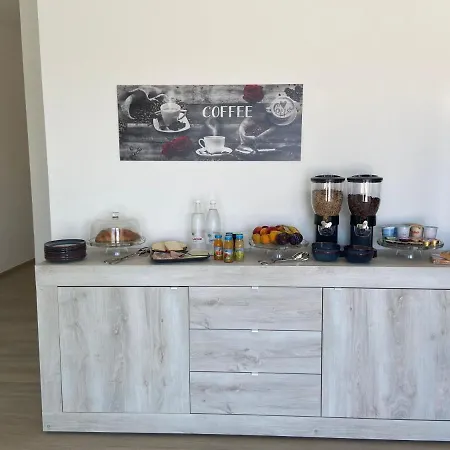 Alojamento de Acomodação e Pequeno-almoço Tra Scirocco E Tramontana