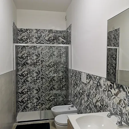 Tra Scirocco E Tramontana 3*