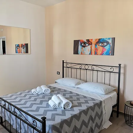 Tra Scirocco E Tramontana Bed & Breakfast Gallipolli