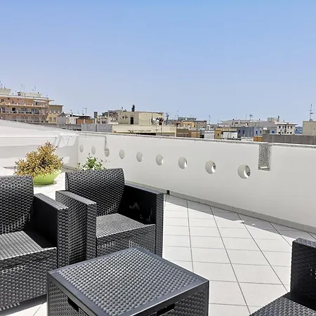 Tra Scirocco E Tramontana Bed & Breakfast Gallipolli