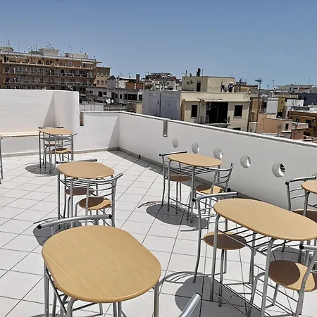 Tra Scirocco E Tramontana Bed & Breakfast 3*