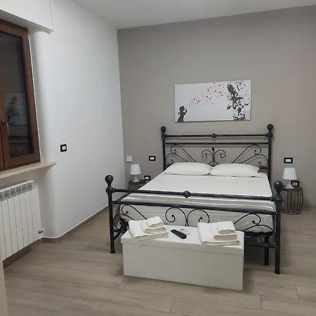 Tra Scirocco E Tramontana Alojamento de Acomodação e Pequeno-almoço 3*