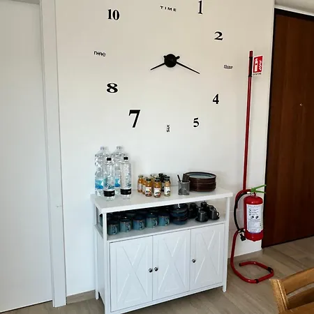 Tra Scirocco E Tramontana Bed & Breakfast 3*