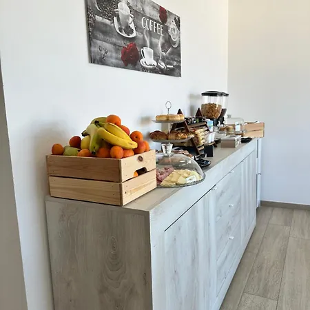 Tra Scirocco E Tramontana Bed & Breakfast 3*