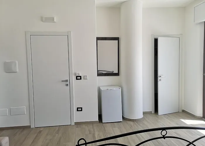 Tra Scirocco E Tramontana Bed & Breakfast