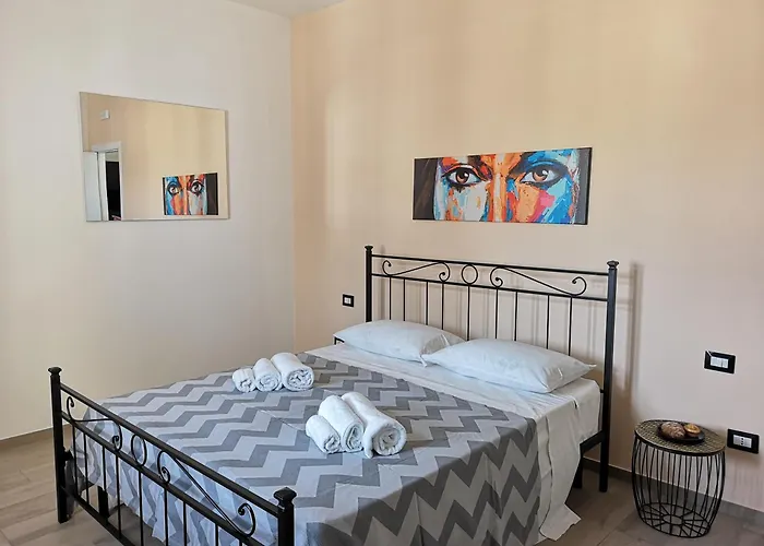 Tra Scirocco E Tramontana Bed & Breakfast Gallipolli