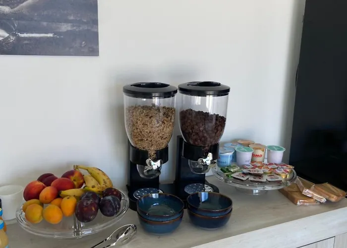 Tra Scirocco E Tramontana