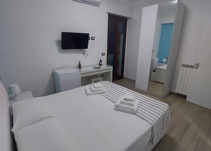 Tra Scirocco E Tramontana Bed & Breakfast 3*